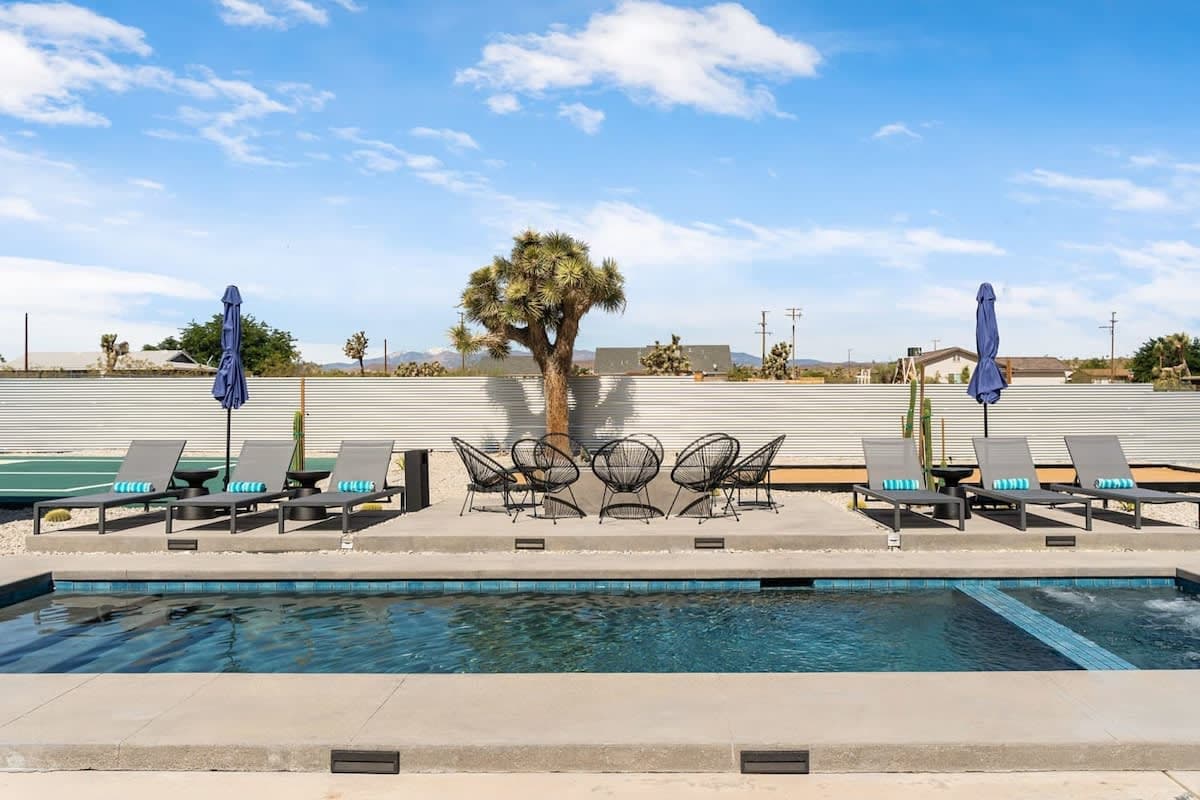 STARGAZING LUXURY RETREAT (PickleBall/Pool/Spa) — photo 3