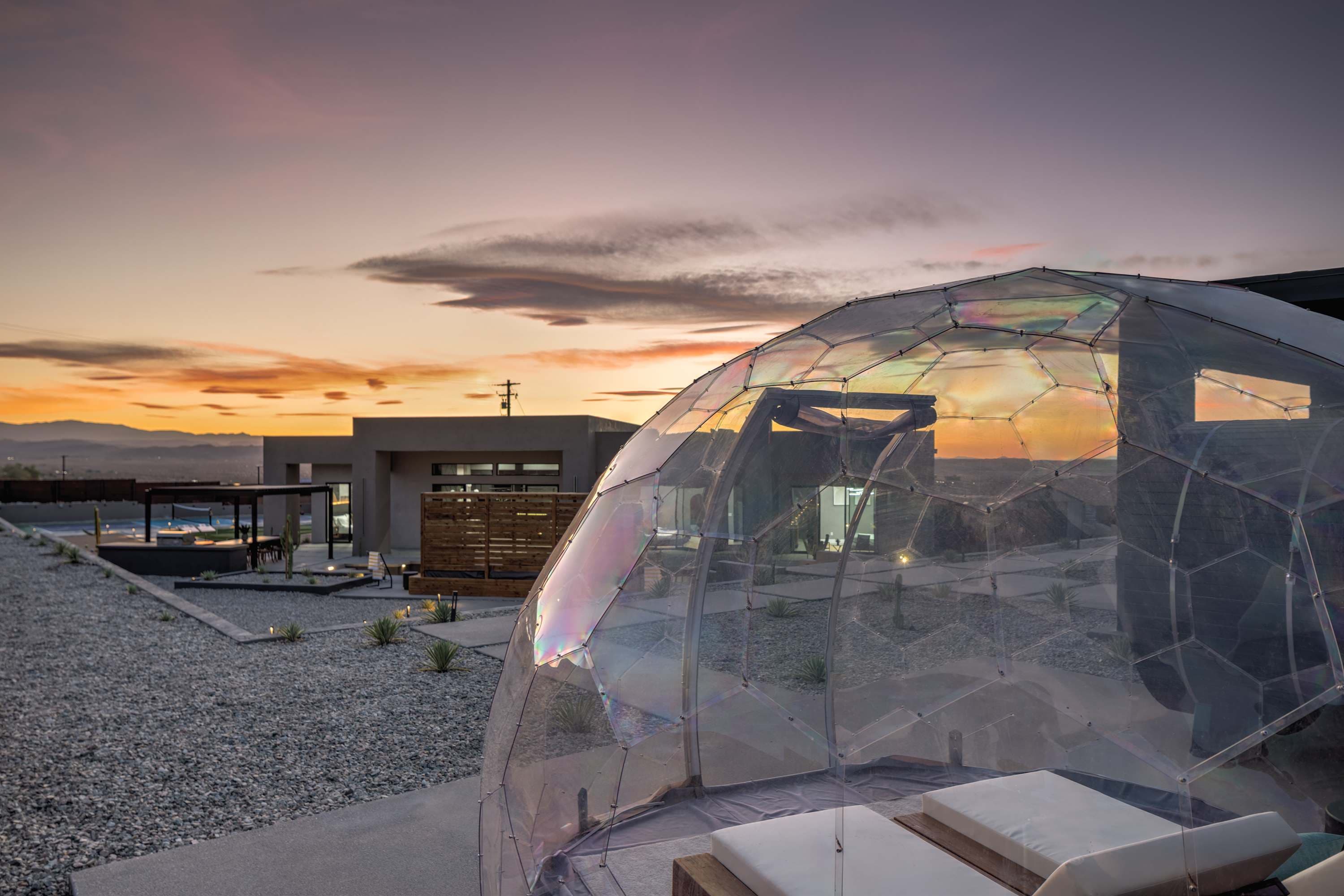 Obsidian House — photo 2