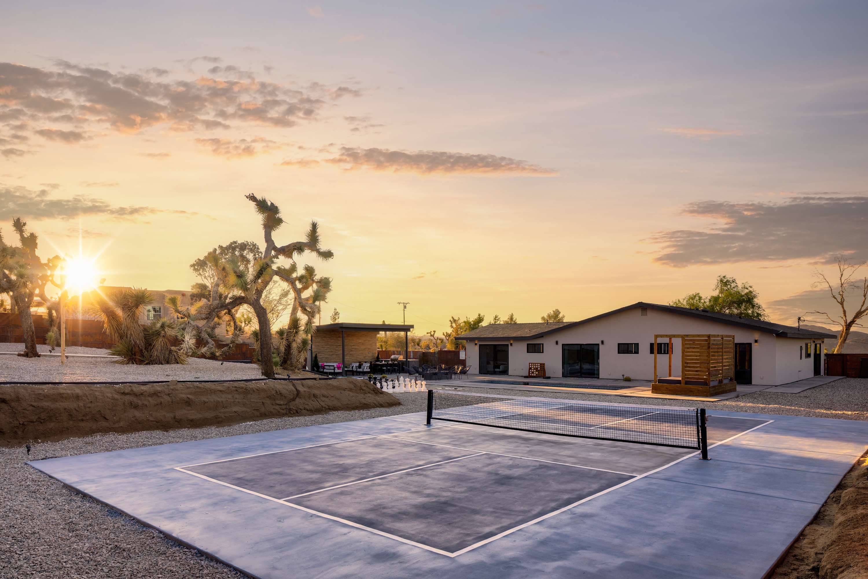 (Pool/Spa/Pickleball/Golf/FirePit/EV charger/Sauna/Dome) — photo 2